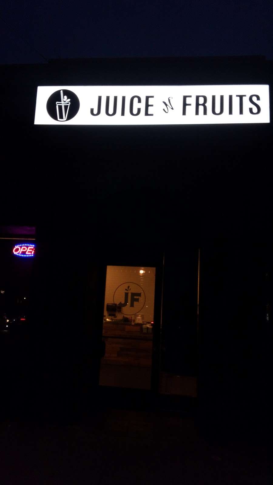 Juice N Fruits | 3025 S Vermont Ave, Los Angeles, CA 90007, USA | Phone: (323) 210-8095