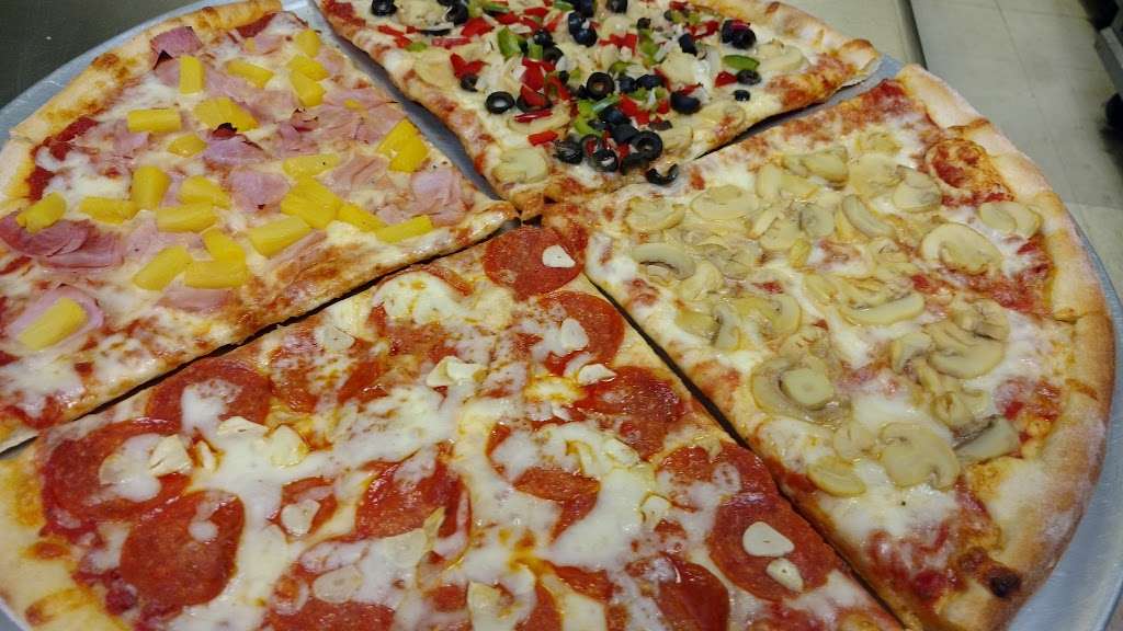 Braccos Pizza | 7596A Beth, Bath Pike, Bath, PA 18014, USA | Phone: (484) 281-3625