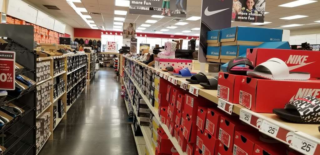 Nike Factory Store | 1000 PA-611 #120, Tannersville, PA 18372, USA | Phone: (570) 688-9457