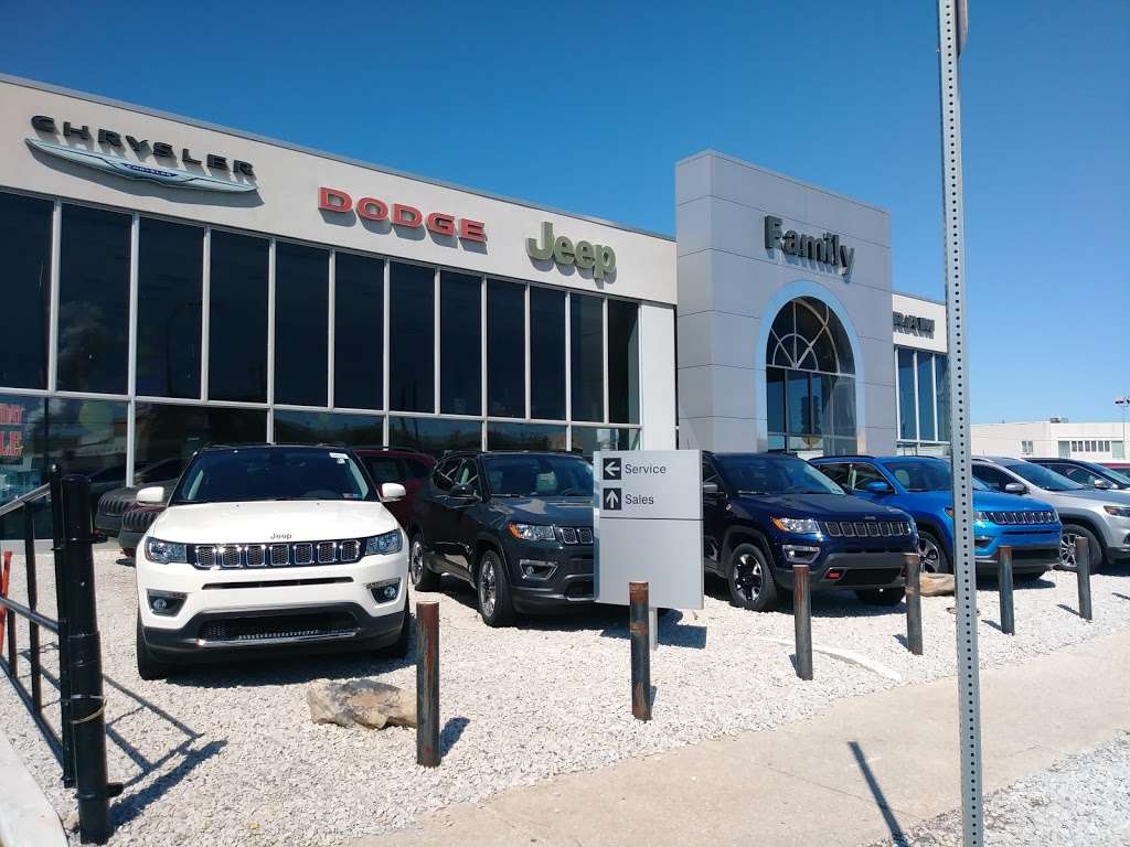 Family Chrysler Dodge Jeep Ram | 6735 Essington Ave, Philadelphia, PA 19153, USA | Phone: (215) 492-8600