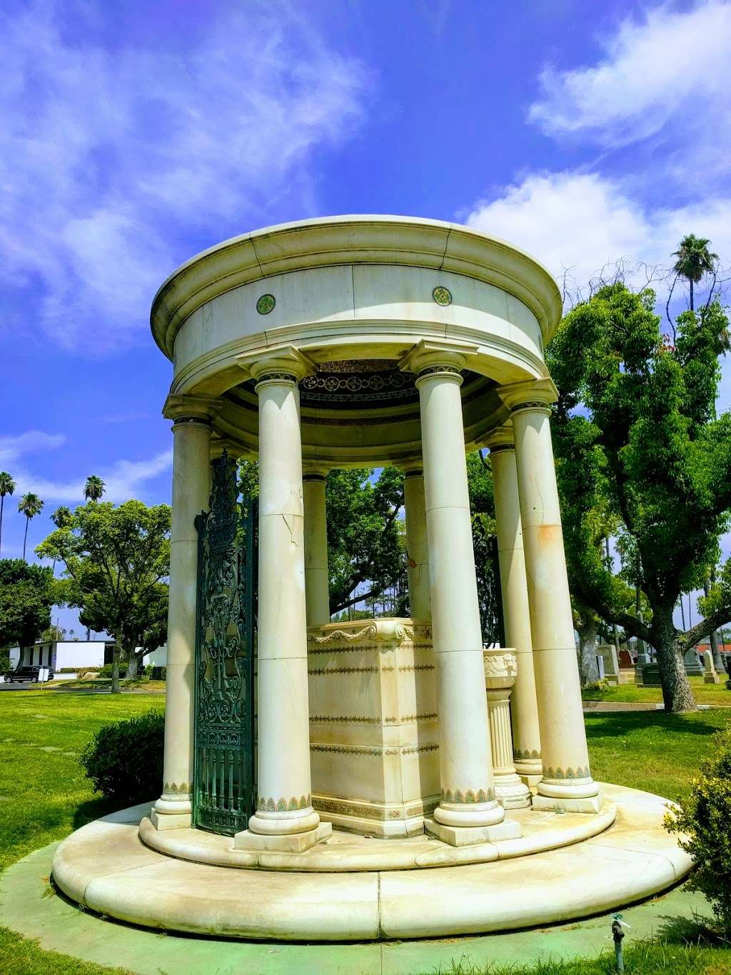 Home Of Peace Memorial Park And Mortuary | 4334 Whittier Blvd, Los Angeles, CA 90023, USA | Phone: (323) 261-6135