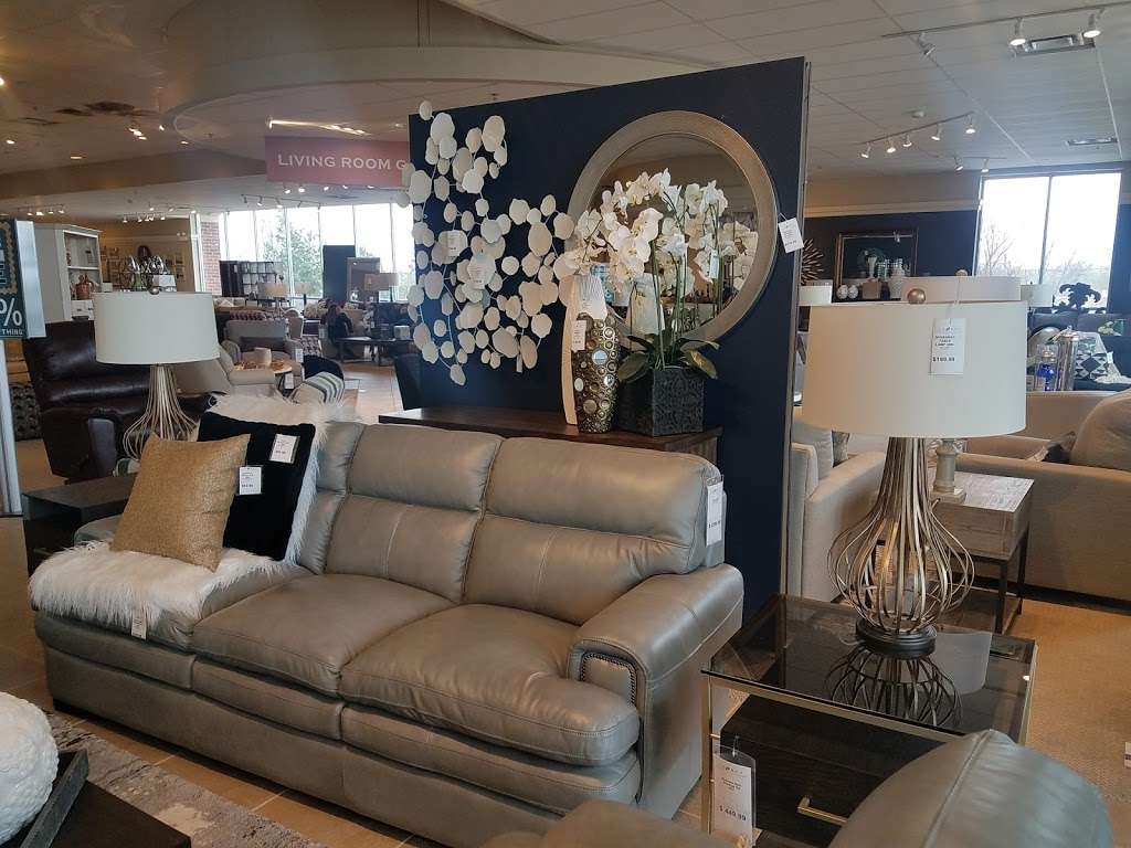 La-Z-Boy Furniture Galleries | 825 E Boughton Rd, Bolingbrook, IL 60440, USA | Phone: (630) 739-2261