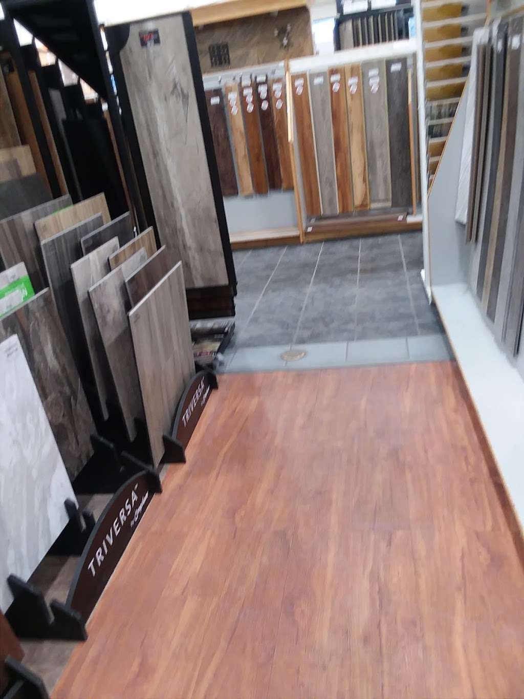 Century Tile & Carpet | 300 Townline Rd, Mundelein, IL 60060, USA | Phone: (847) 566-3200