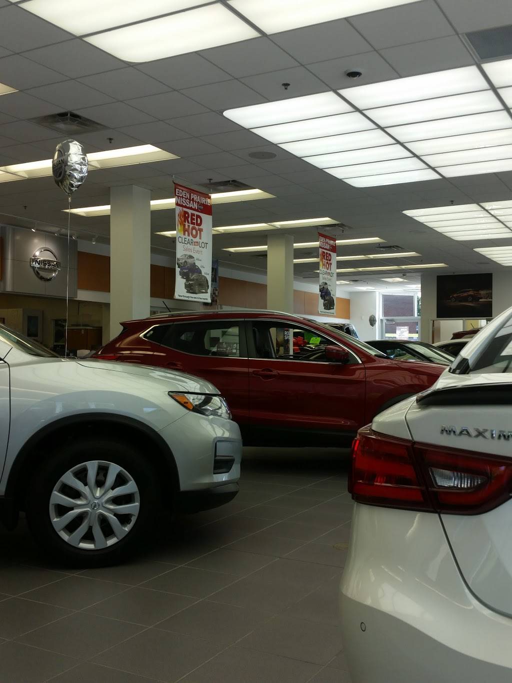 Eden Prairie Nissan | 12790 Plaza Dr, Eden Prairie, MN 55344, USA | Phone: (952) 567-2100