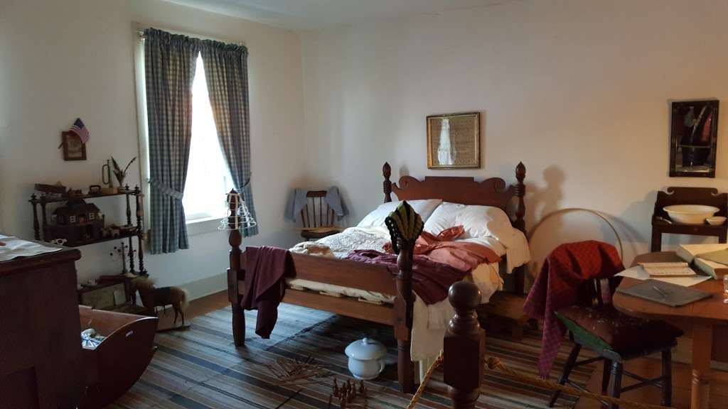 Tillie Pierce House Inn | 301 Baltimore St, Gettysburg, PA 17325, USA | Phone: (717) 398-2847