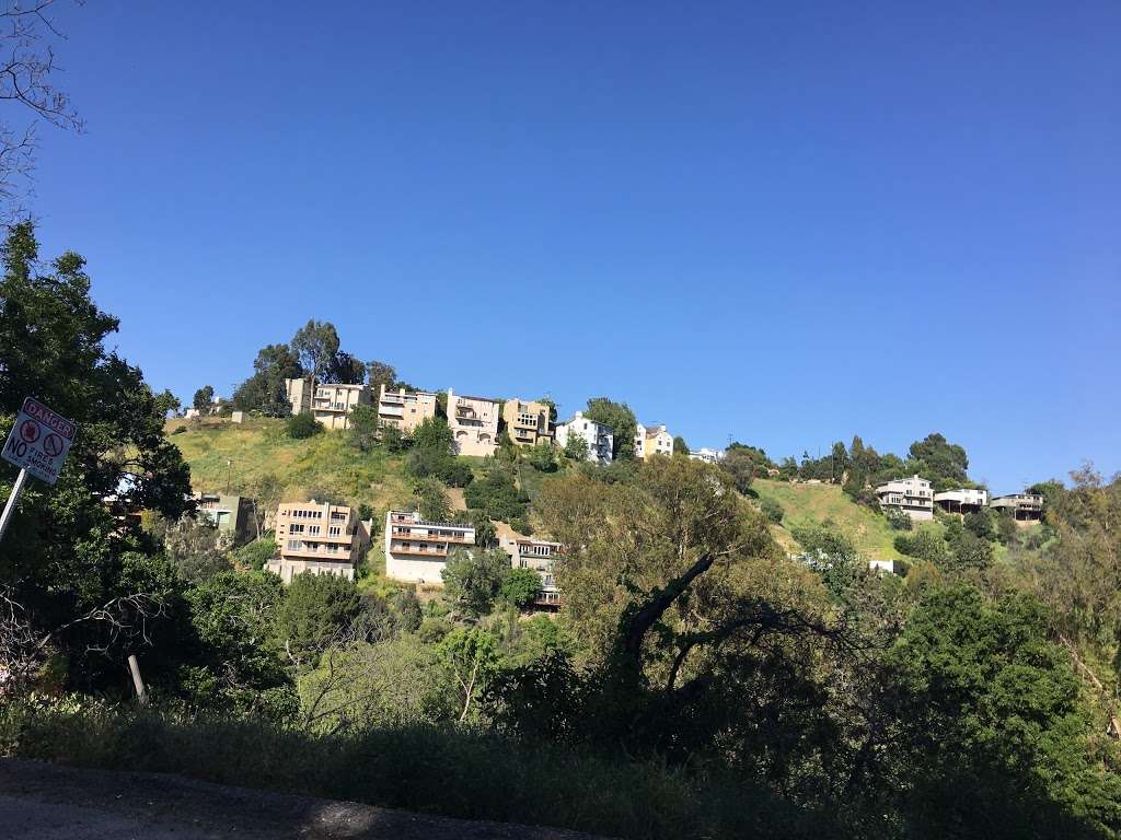 Coldwater Canyon Open Space | 8260 Mulholland Drive, Los Angeles, CA 90046, USA | Phone: (818) 753-4600