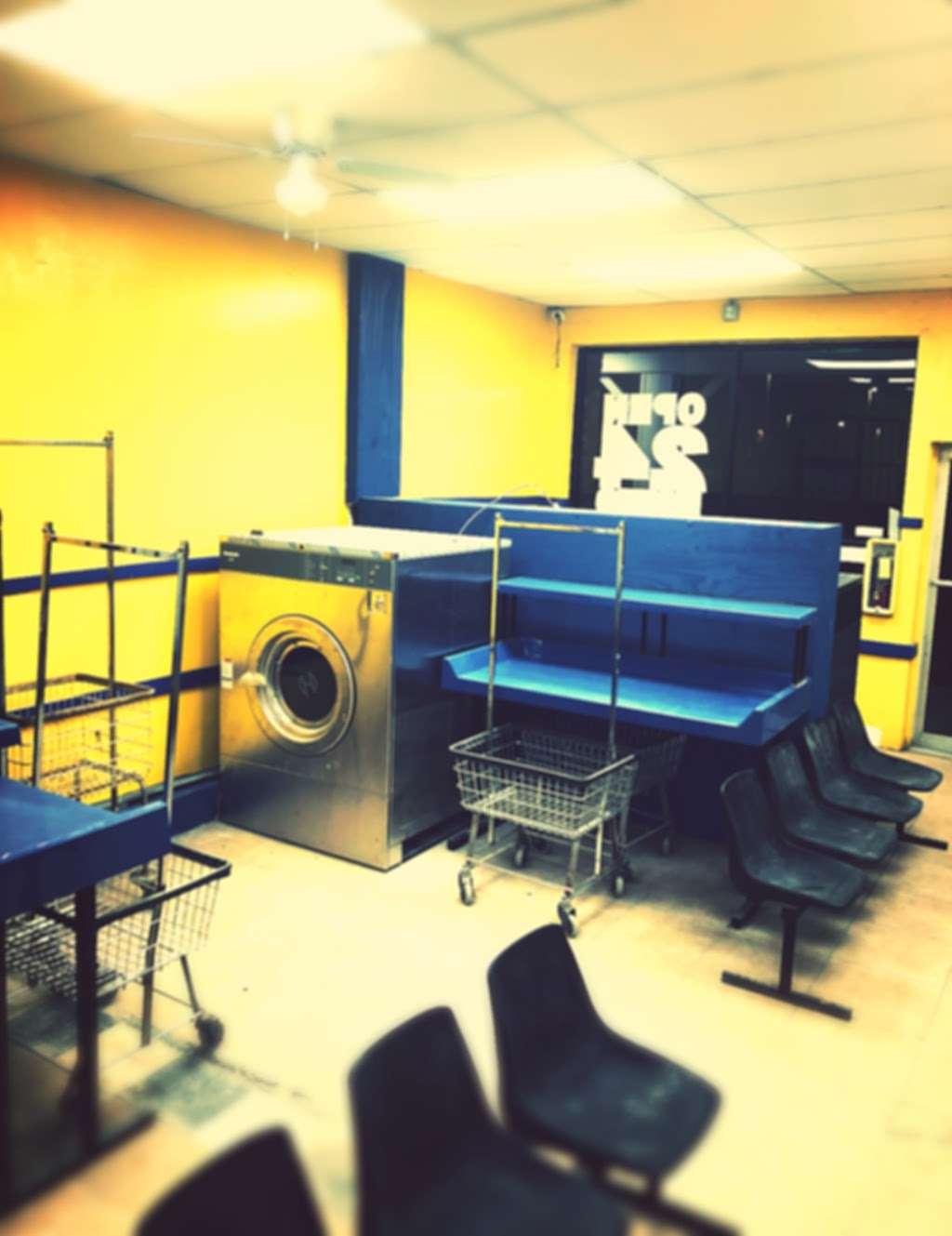Angels Coin Laundry | 3680 SW 64th Ave, Davie, FL 33314, USA | Phone: (561) 352-3566