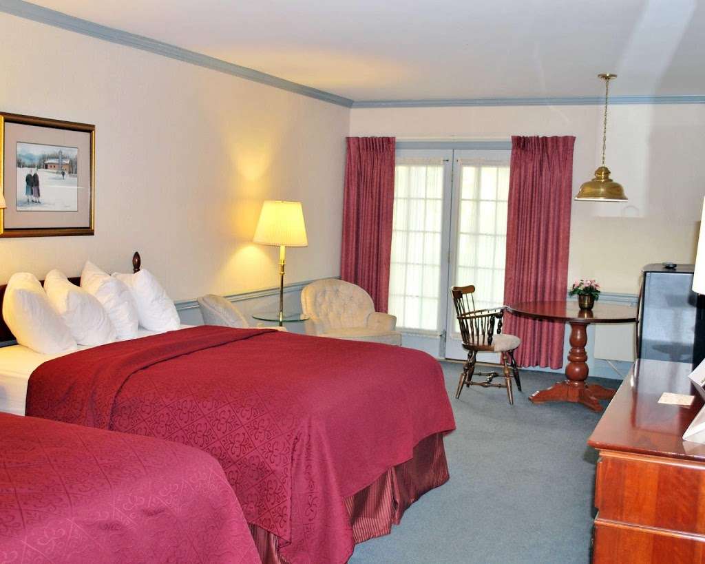 Rodeway Inn & Suites Myerstown - Lebanon | 411 N College St, Myerstown, PA 17067, USA | Phone: (717) 866-6536