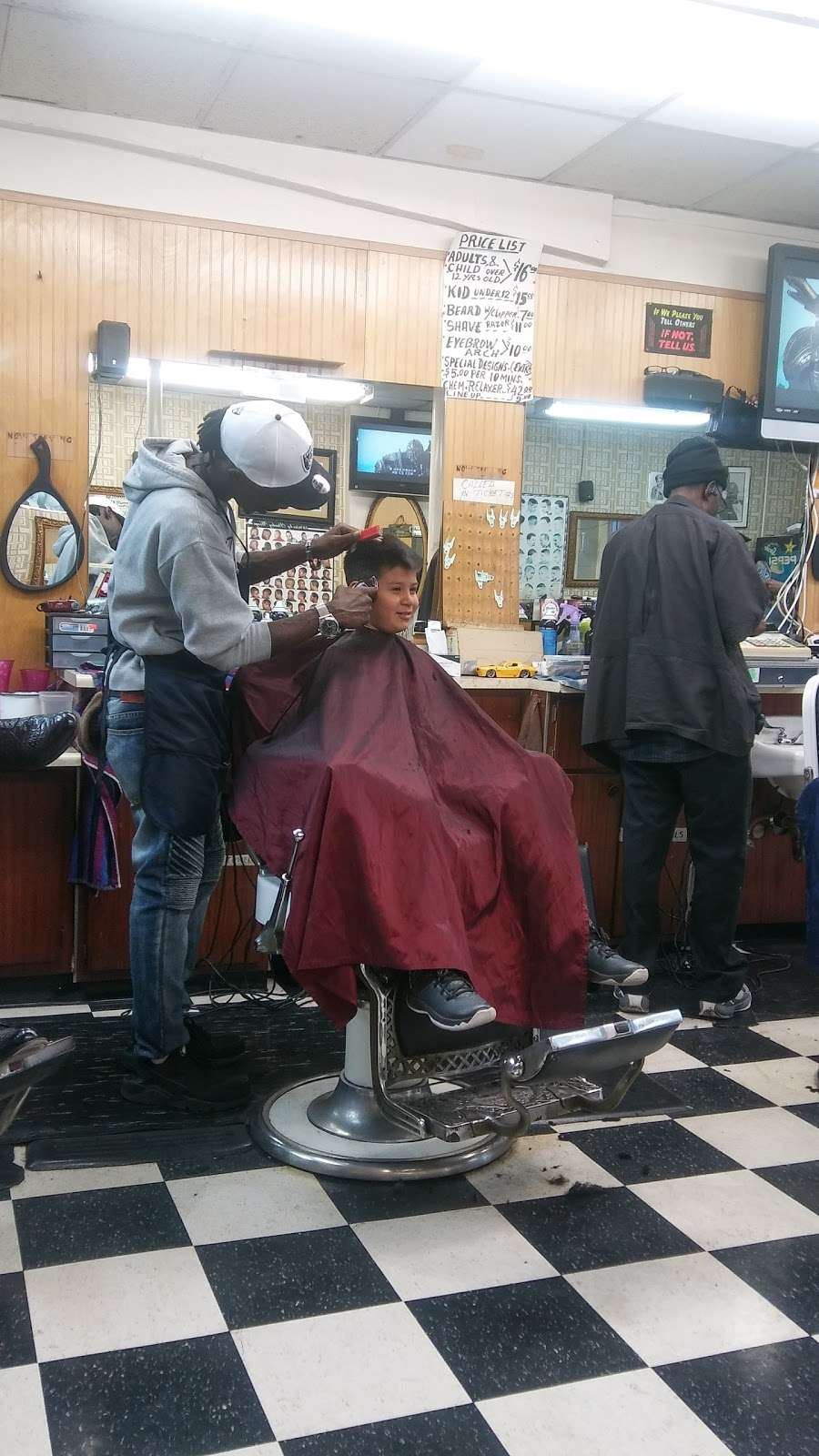 Tempo Barber Shop | 5867 S Vermont Ave, Los Angeles, CA 90044, USA | Phone: (323) 971-9294