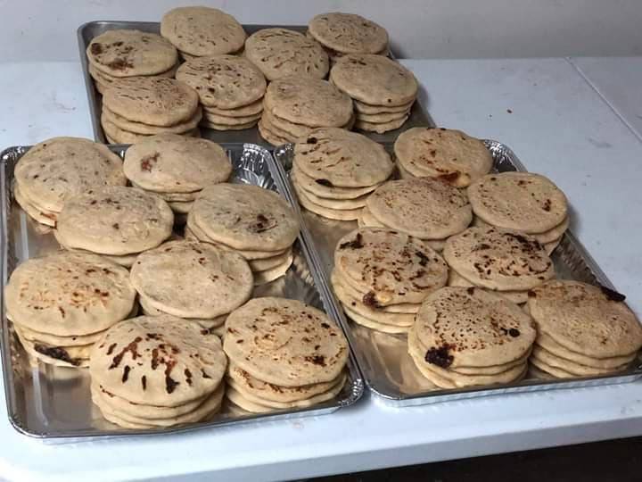 Ricas pupusas salvadoreñas | 712 Las Palmas Ave, Sacramento, CA 95815, USA | Phone: (916) 349-6233