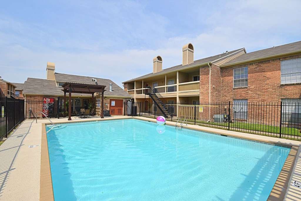 Brookmore Hollow Apartments | 810 Brooks Ave, Rosenberg, TX 77471, USA | Phone: (281) 299-0603