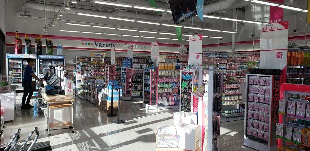 Daiso Japan | 5131 Beach Boulevard Suite A, Buena Park, CA 90621, USA | Phone: (714) 868-8910