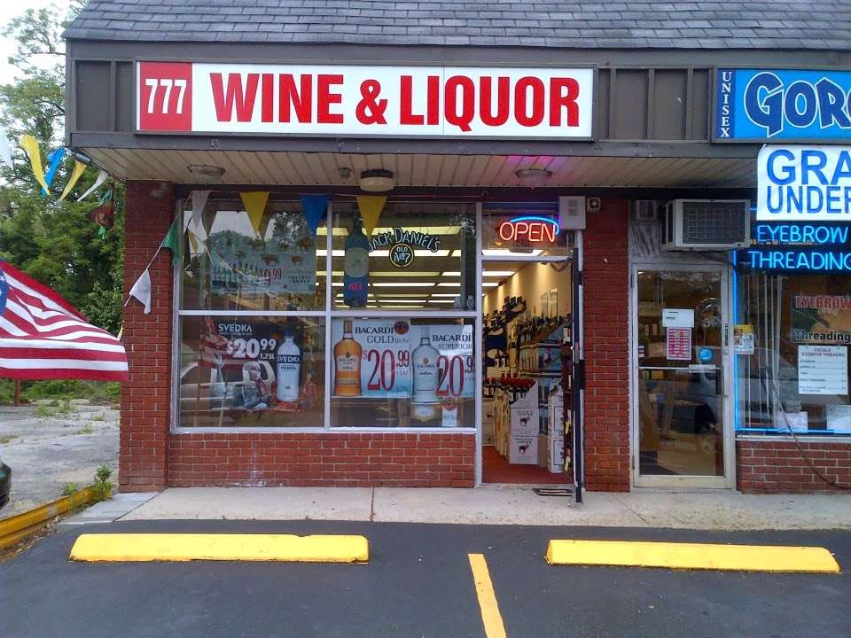 Chandas Liquors | 777 Udall Rd, Islip, NY 11751, USA | Phone: (631) 482-9289