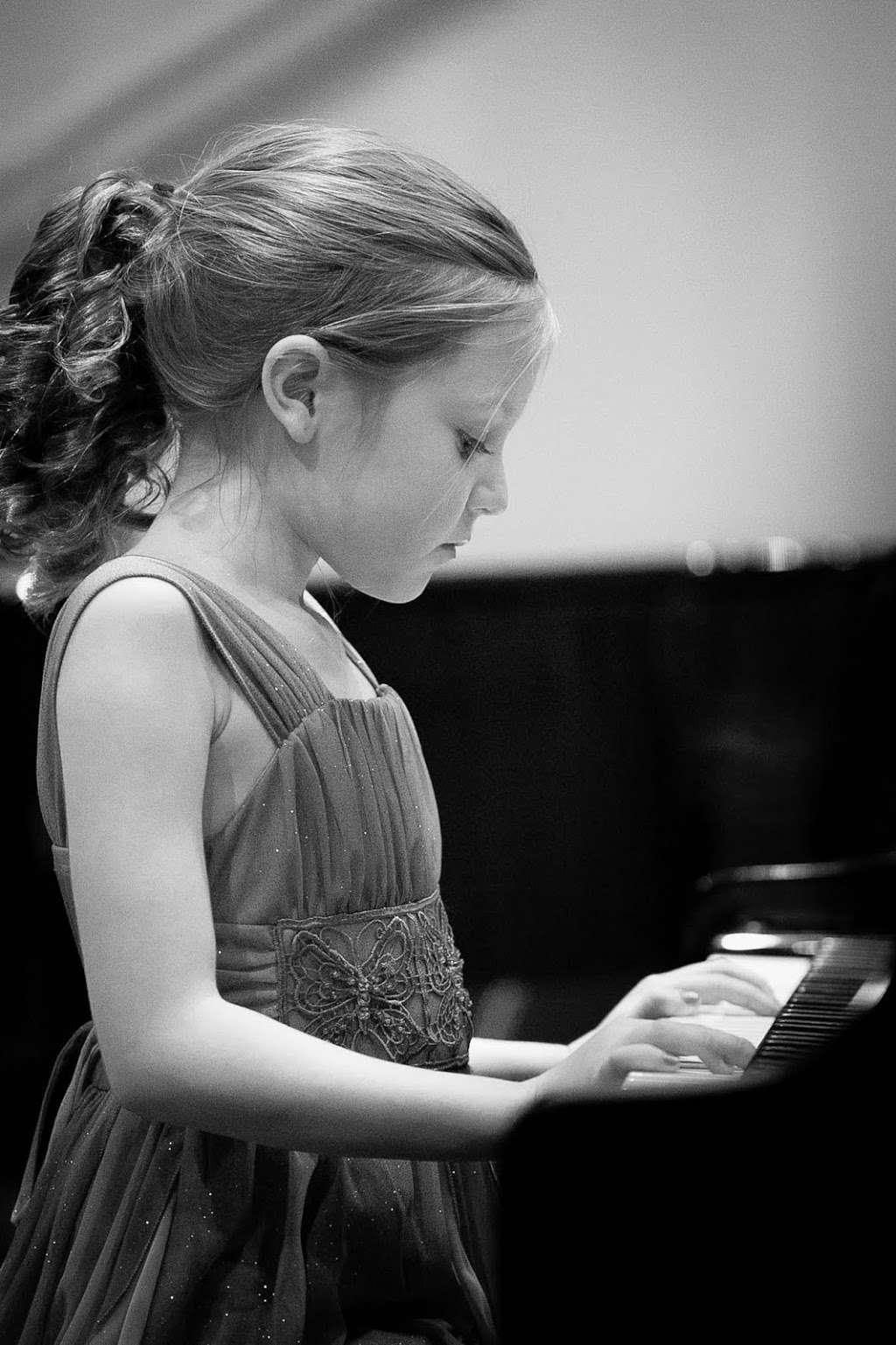 Five Little Fingers Piano Studio | 9400 Longstone Dr, Parker, CO 80134, USA | Phone: (303) 817-9626