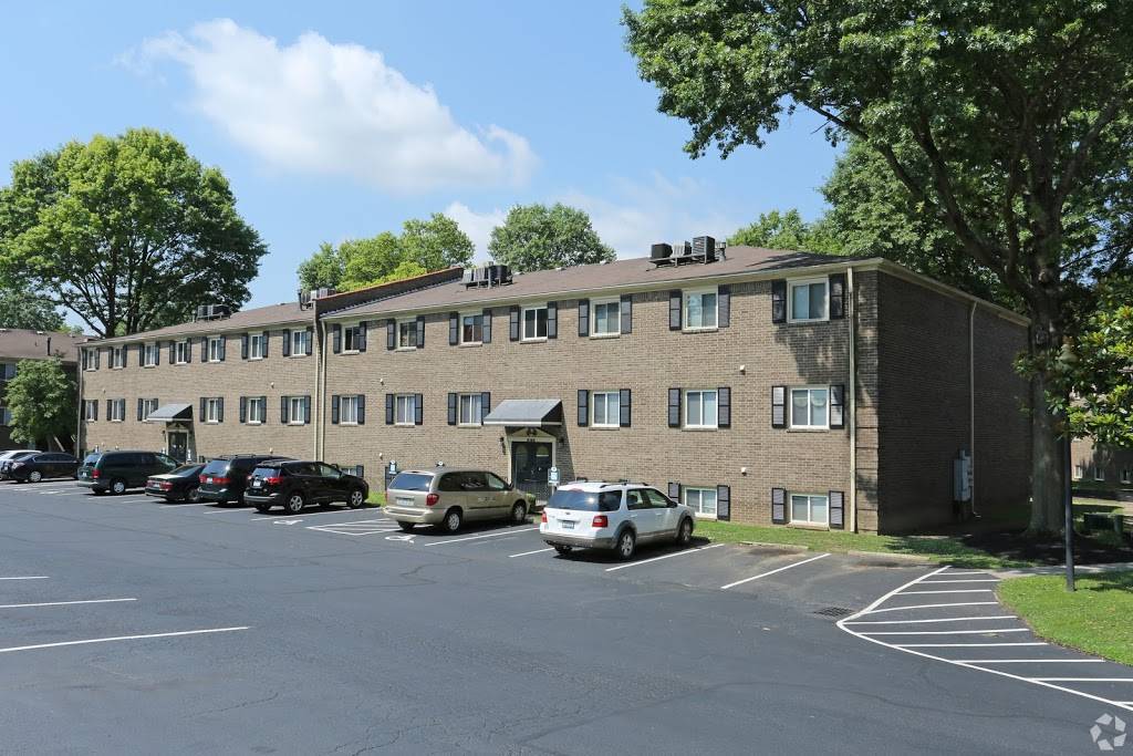 Iroquois Garden Apartments | 518 Iroquois Garden Dr, Louisville, KY 40214, USA | Phone: (502) 771-8610