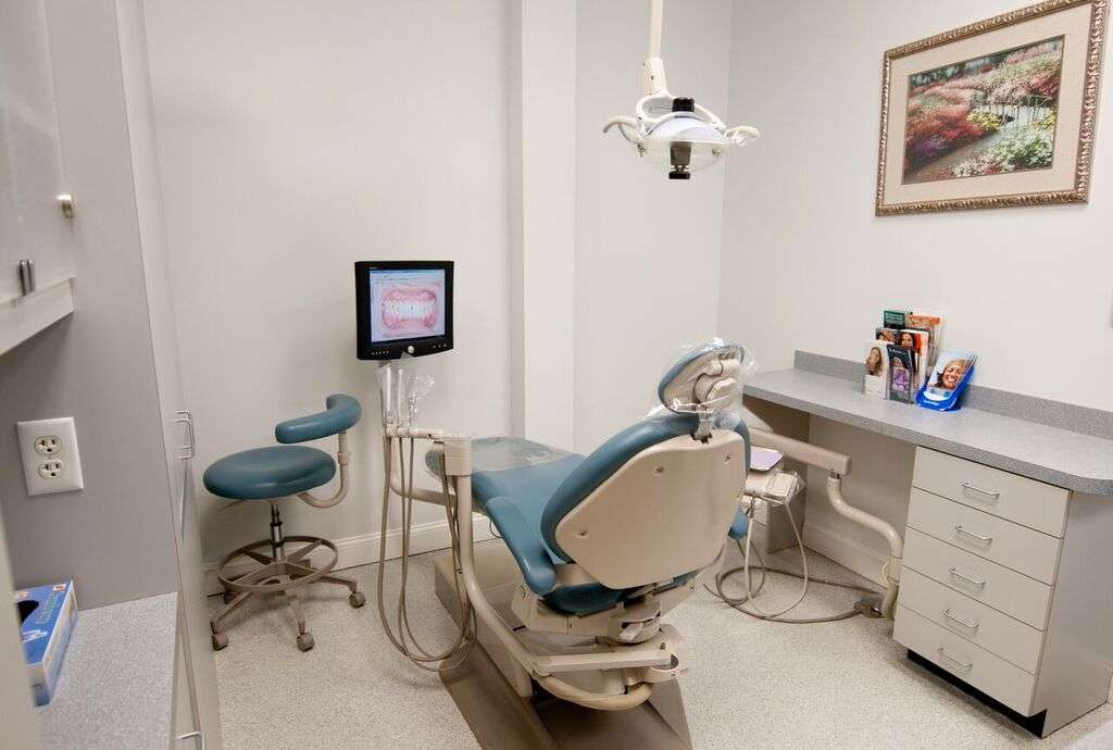 Fredericksburg Family Dentistry | 1740 Carl D. Silver Parkway, Fredericksburg, VA 22401, USA | Phone: (540) 548-8878