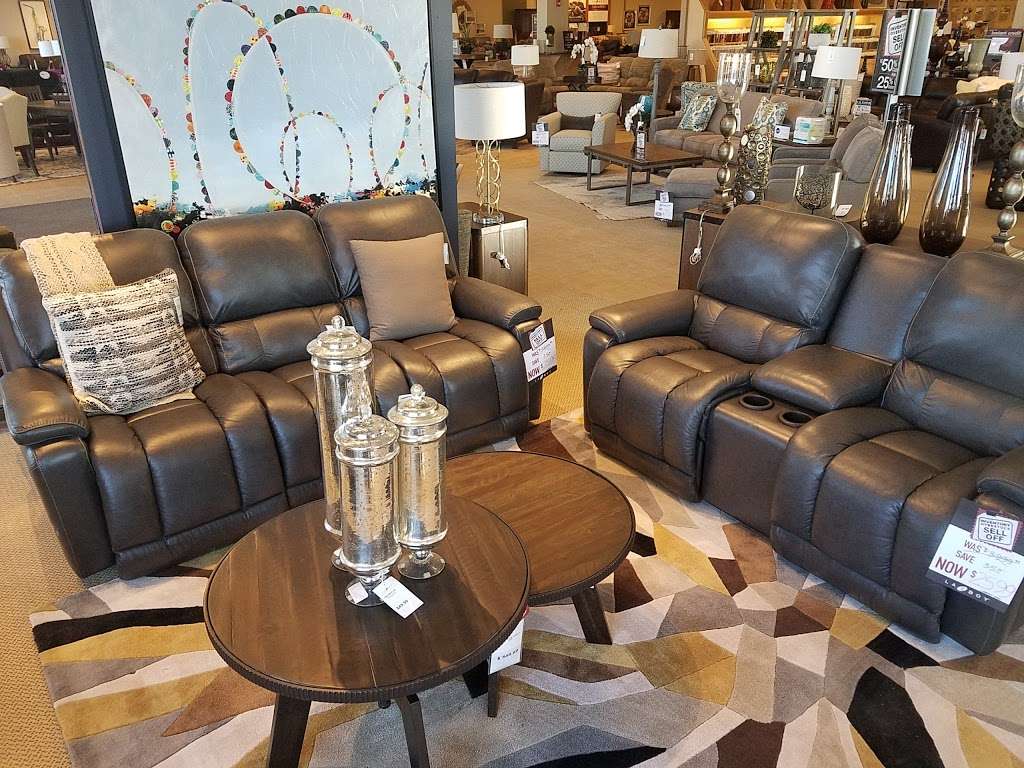 La-Z-Boy Furniture Galleries | 825 E Boughton Rd, Bolingbrook, IL 60440, USA | Phone: (630) 739-2261