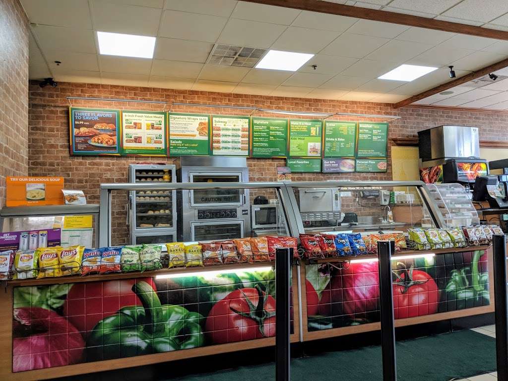 Subway Restaurants | 275 S Randall Rd, Elgin, IL 60123, USA | Phone: (847) 608-4220