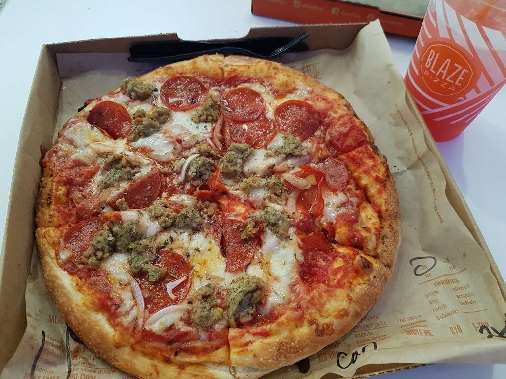 Blaze Pizza | 2800 N Terminal Rd, Houston, TX 77032, USA | Phone: (281) 233-3321