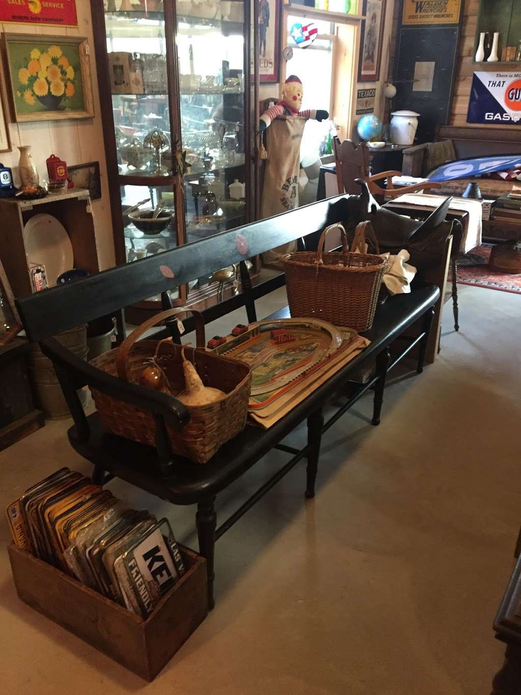 Blue Gate Pickens antiques & relics | 69 Nissley Ln, Holtwood, PA 17532, USA | Phone: (717) 284-6982