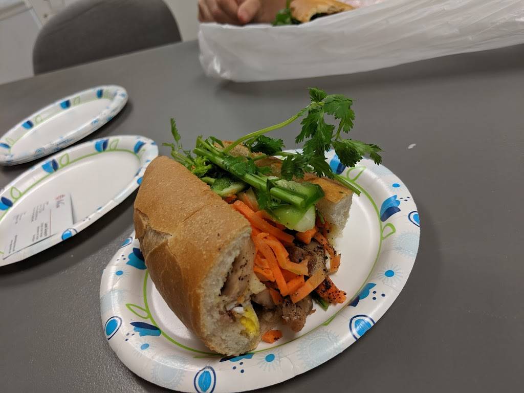 Lo Banh Mi Viet Hot Bread | 3151 S 129th E Ave, Tulsa, OK 74134, USA | Phone: (918) 779-6177