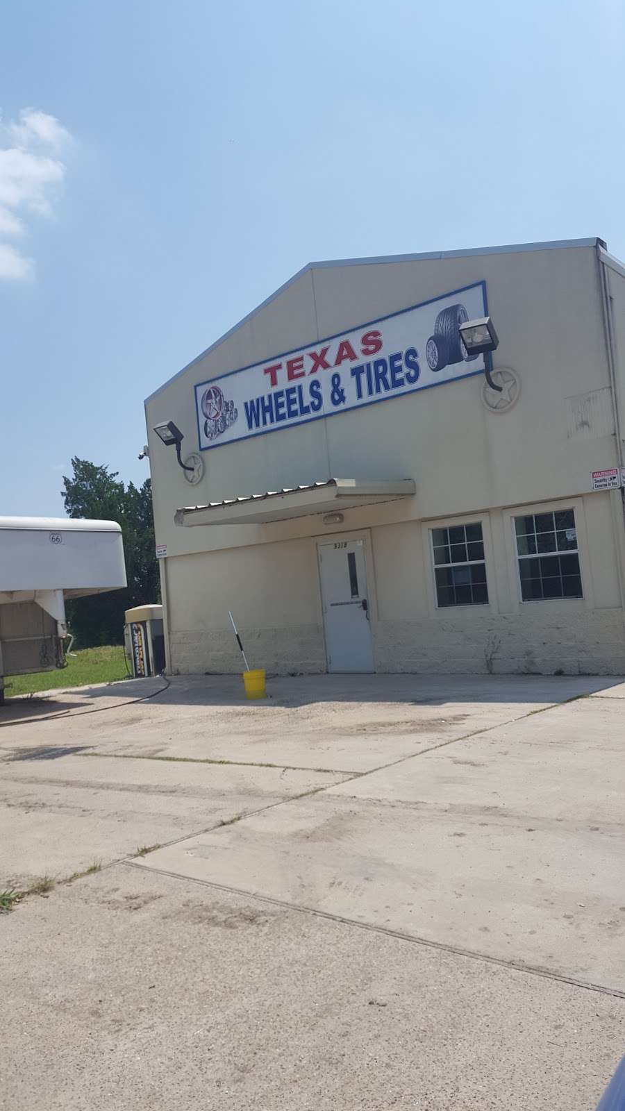 Texas Wheels & Tire | 9318 Almeda Genoa Rd, Houston, TX 77075, USA | Phone: (713) 505-6833