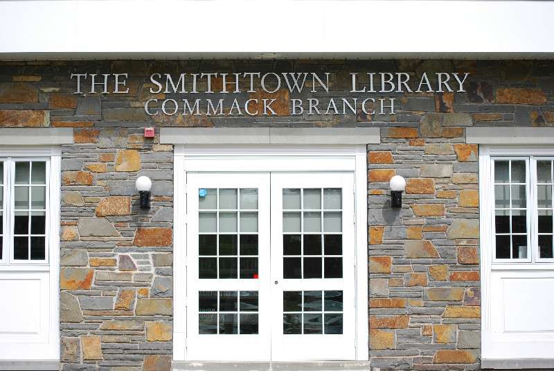 The Smithtown Library - Commack Building | 3 Indian Head Rd, Commack, NY 11725, USA | Phone: (631) 360-2480