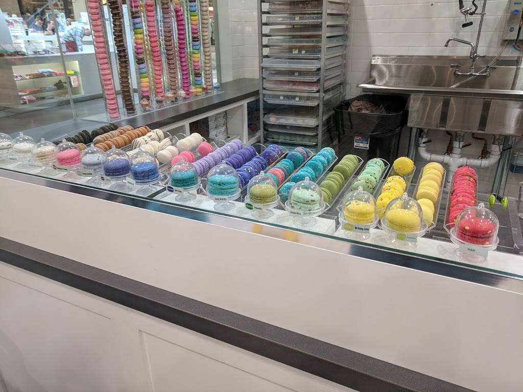 Macarons By Maddie Lu | 166 West Market, Bloomington, MN 55425, USA | Phone: (763) 323-3236