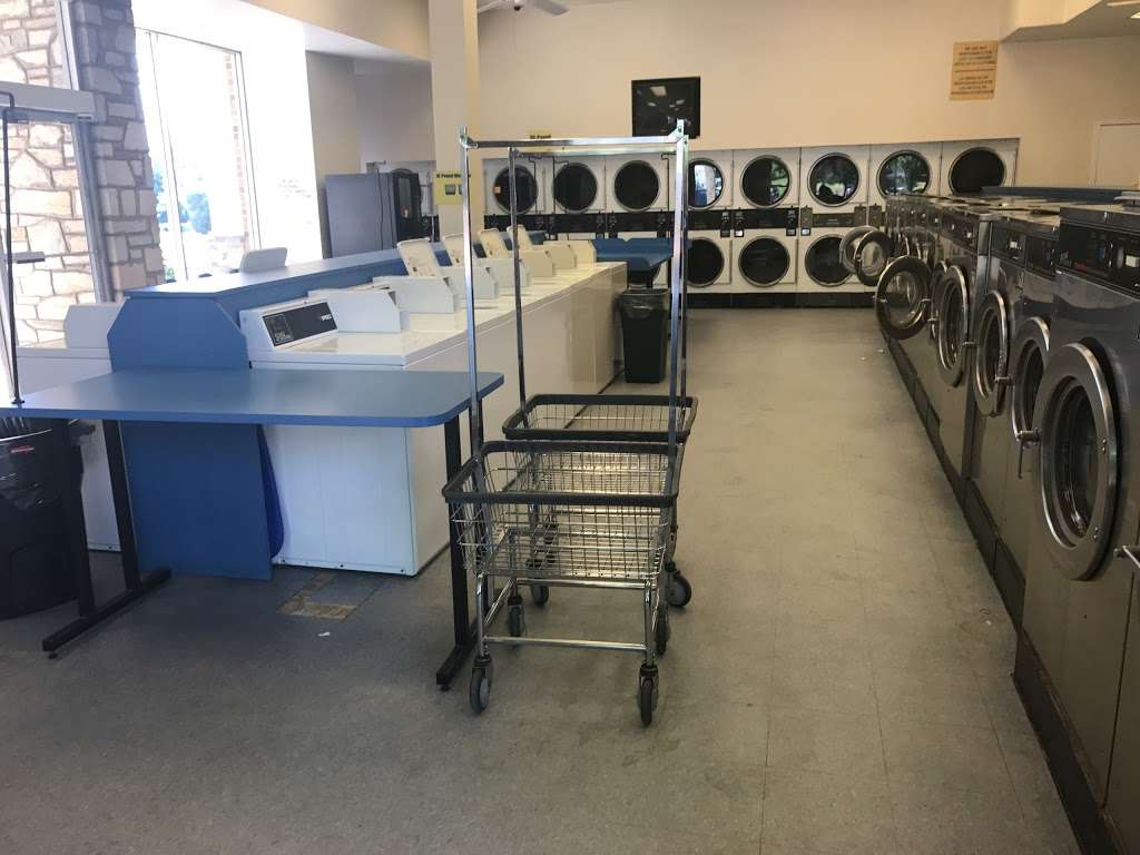 Little River Coin Laundry | 7879 Heritage Dr, Annandale, VA 22003, USA | Phone: (703) 658-4006