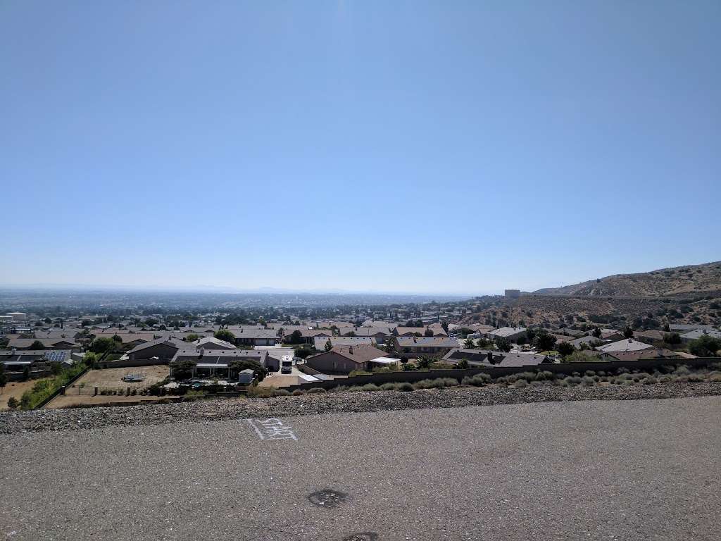 California Aqueduct Parking Lot | Palmdale, CA 93551, USA