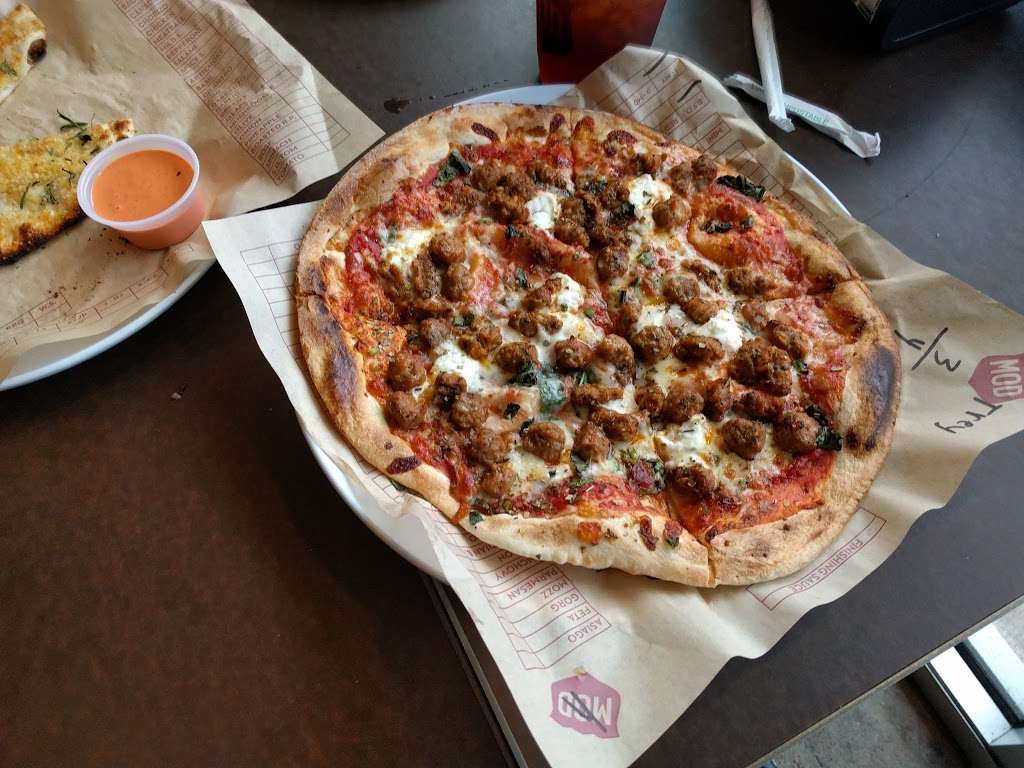 MOD Pizza | 6825 S Fry Rd #1100, Katy, TX 77494, USA | Phone: (832) 437-5524