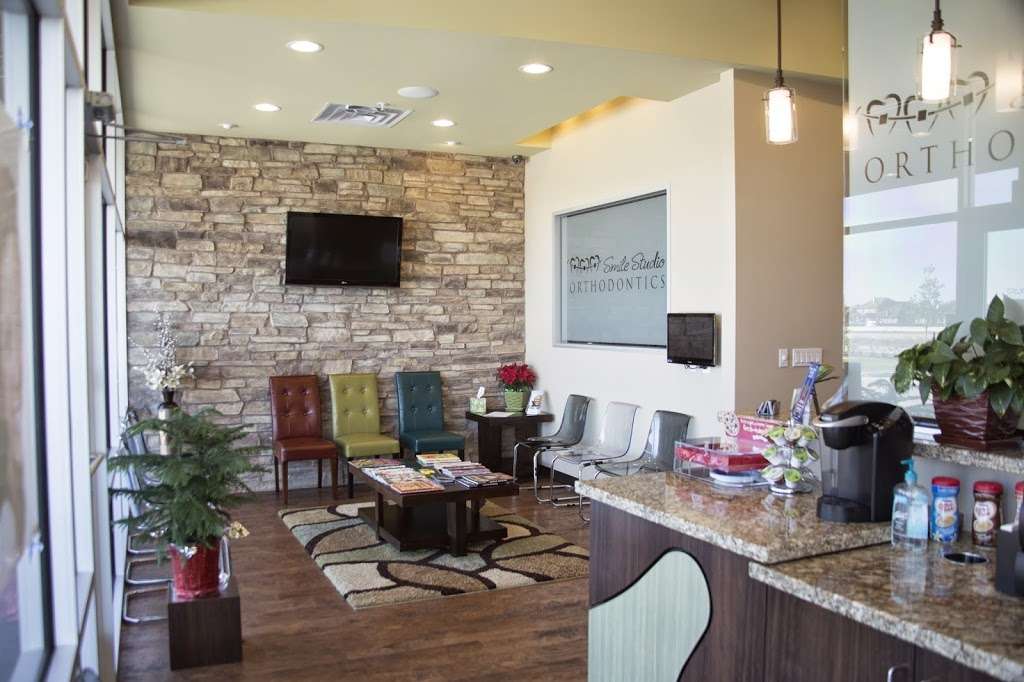 Smile Studio Orthodontics | 5434 Grand Pkwy #200, Richmond, TX 77406, USA | Phone: (832) 535-1865