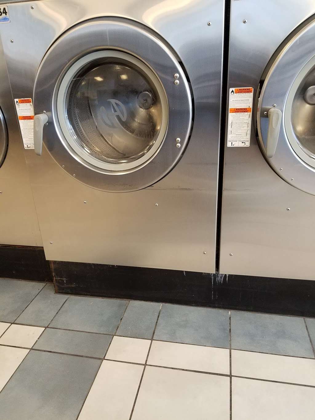 Quick Cycle Laundromat | 590 Torrence Ave, Calumet City, IL 60409, USA | Phone: (708) 933-6170