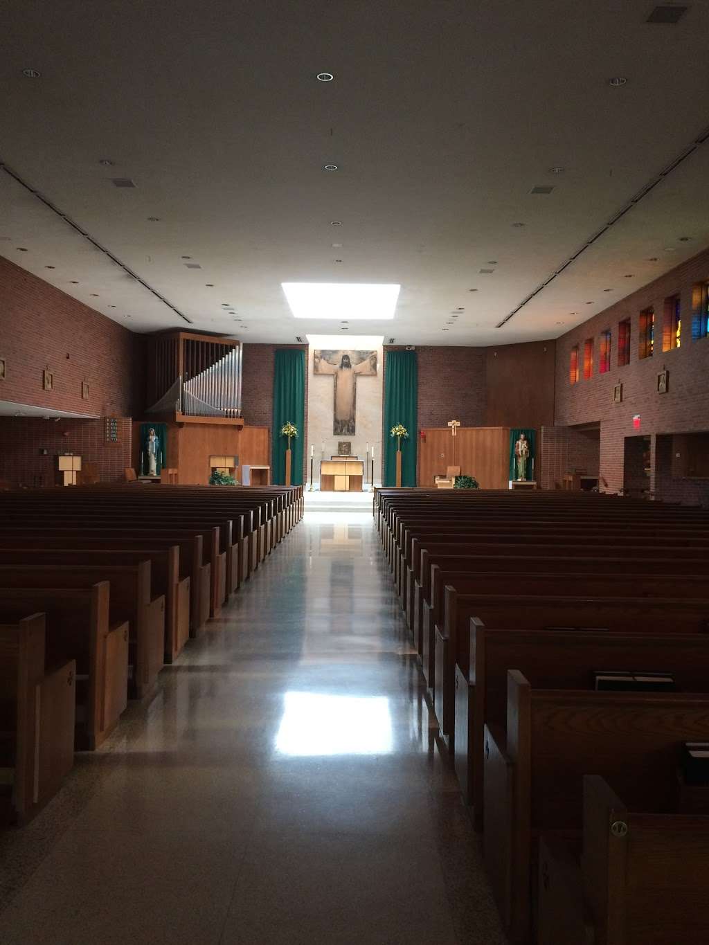 St. Charles Borromeo Parish | 900 NE Shady Ln Dr, Kansas City, MO 64118, USA | Phone: (816) 436-0880