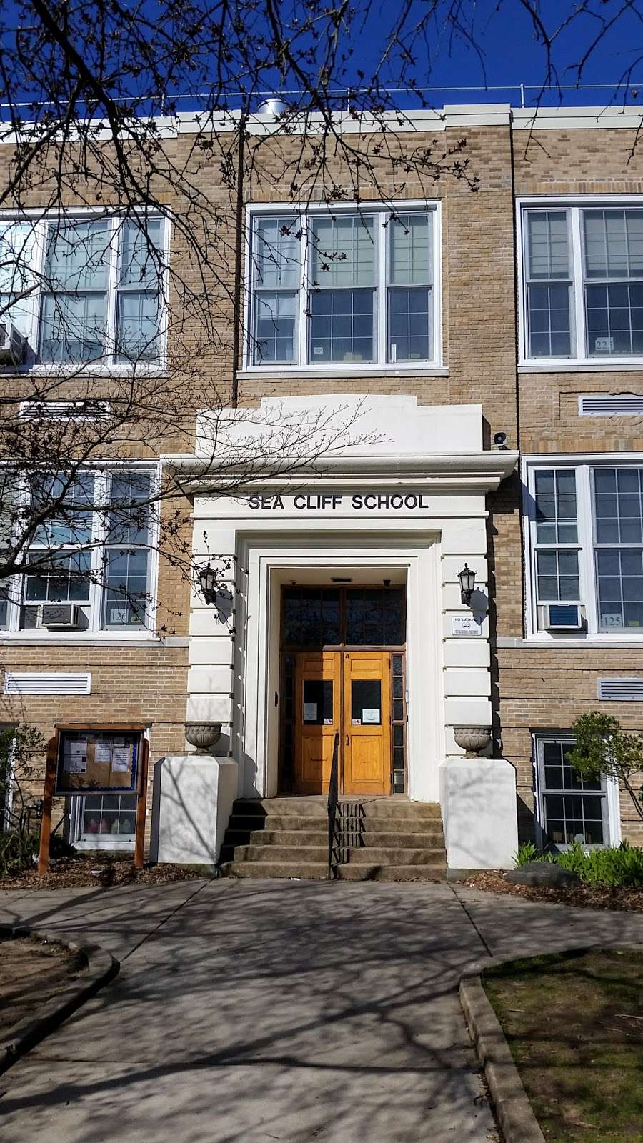 Sea Cliff Elementary School | 280 Carpenter Ave, Sea Cliff, NY 11579, USA | Phone: (516) 277-7500