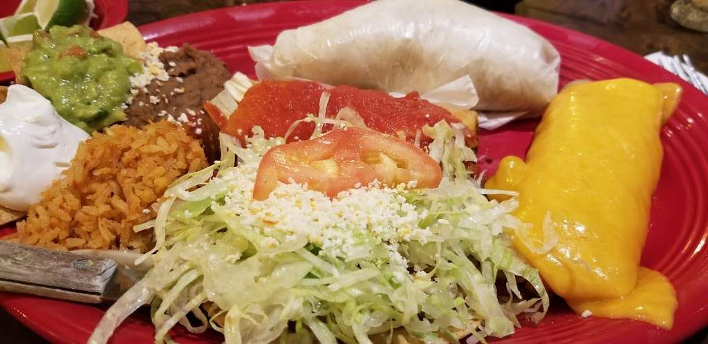 Pepes Mexican Restaurant | 8516 S Cicero Ave, Burbank, IL 60459, USA | Phone: (708) 424-8222