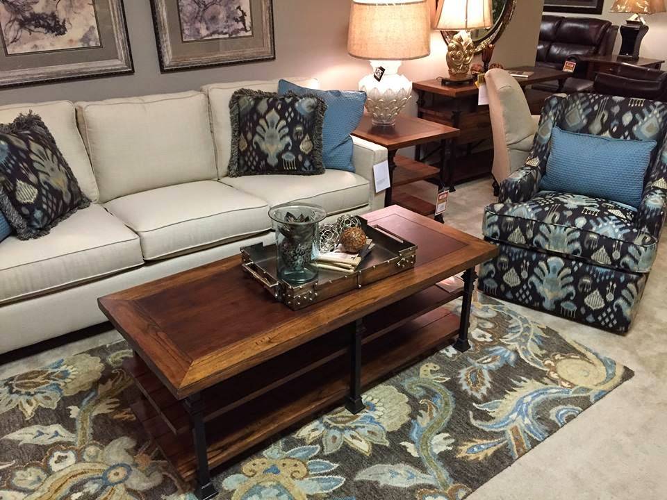 Hortons Furniture | 10915 W Kellogg Ave, Wichita, KS 67209, USA | Phone: (316) 722-5090