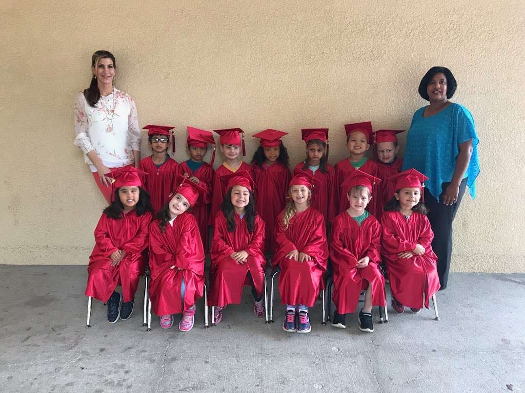 Holy Cross Lutheran Academy | Lower School | PK - 4th Grade | 5450 Holy Cross Ct, Sanford, FL 32771, USA | Phone: (407) 936-3636