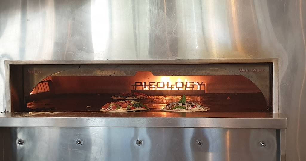 Pieology Pizzeria | 2092 N Bellflower Blvd, Long Beach, CA 90815, USA | Phone: (562) 430-5890