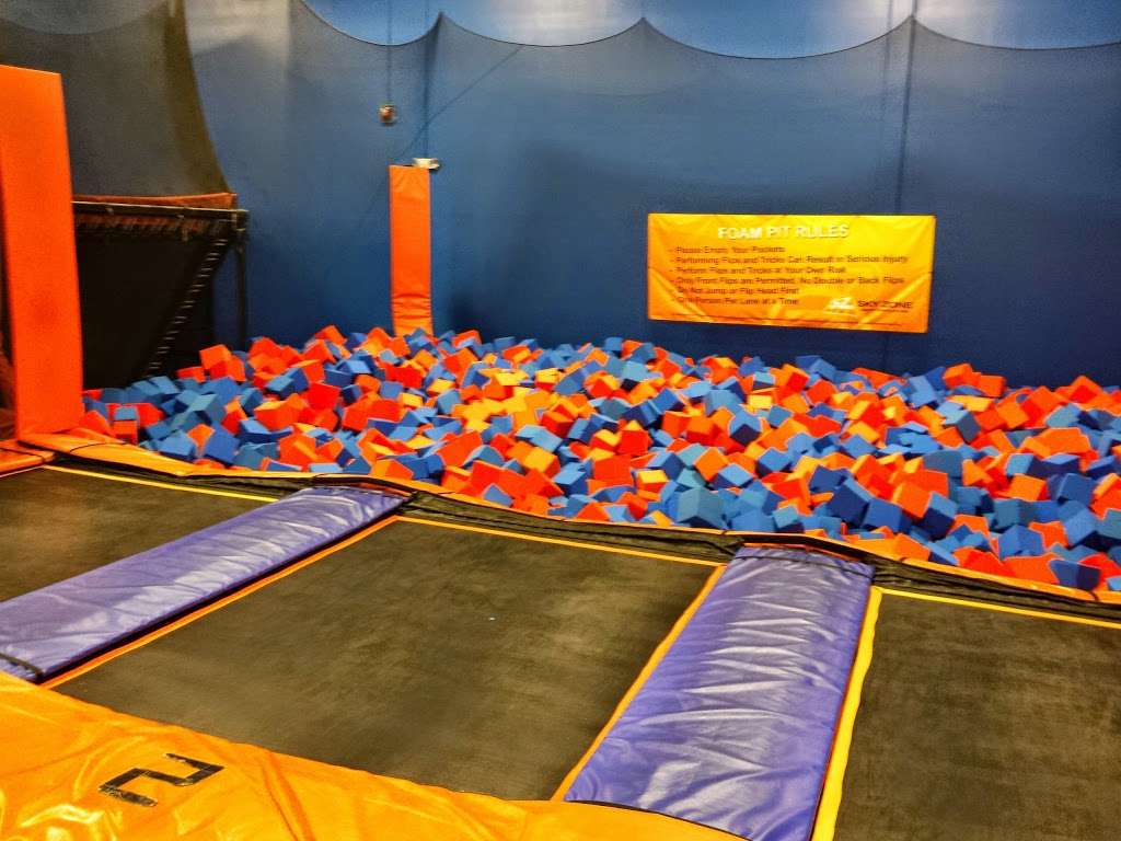 Sky Zone Trampoline Park | 851 Columbia Rd STE 172, Plainfield, IN 46168, USA | Phone: (317) 268-3200