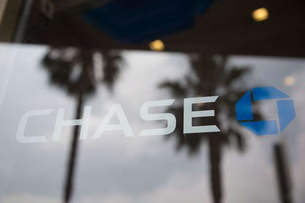 Chase Bank | 18925 US-441, Mt Dora, FL 32757, USA | Phone: (352) 383-0178