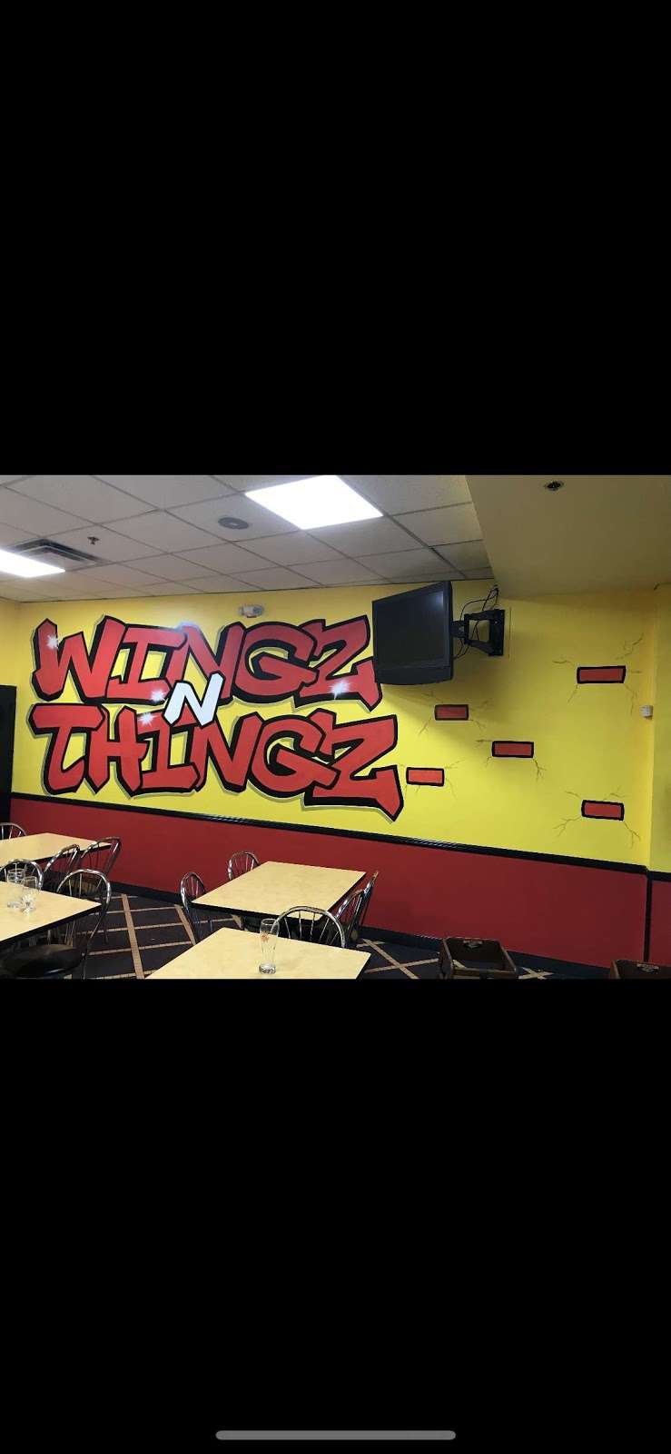 Wingz N Thingz | 1050 US-9 South Gateway Plaza Mall, Parlin, NJ 08859, USA | Phone: (732) 525-9464