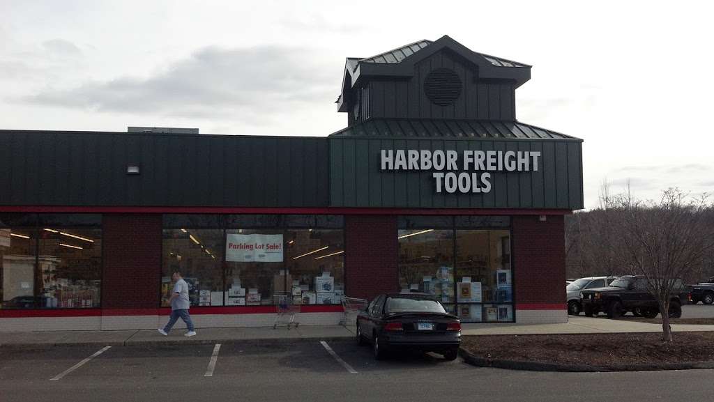 Harbor Freight Tools | 99 Federal Rd, Brookfield, CT 06804, USA | Phone: (203) 740-0956