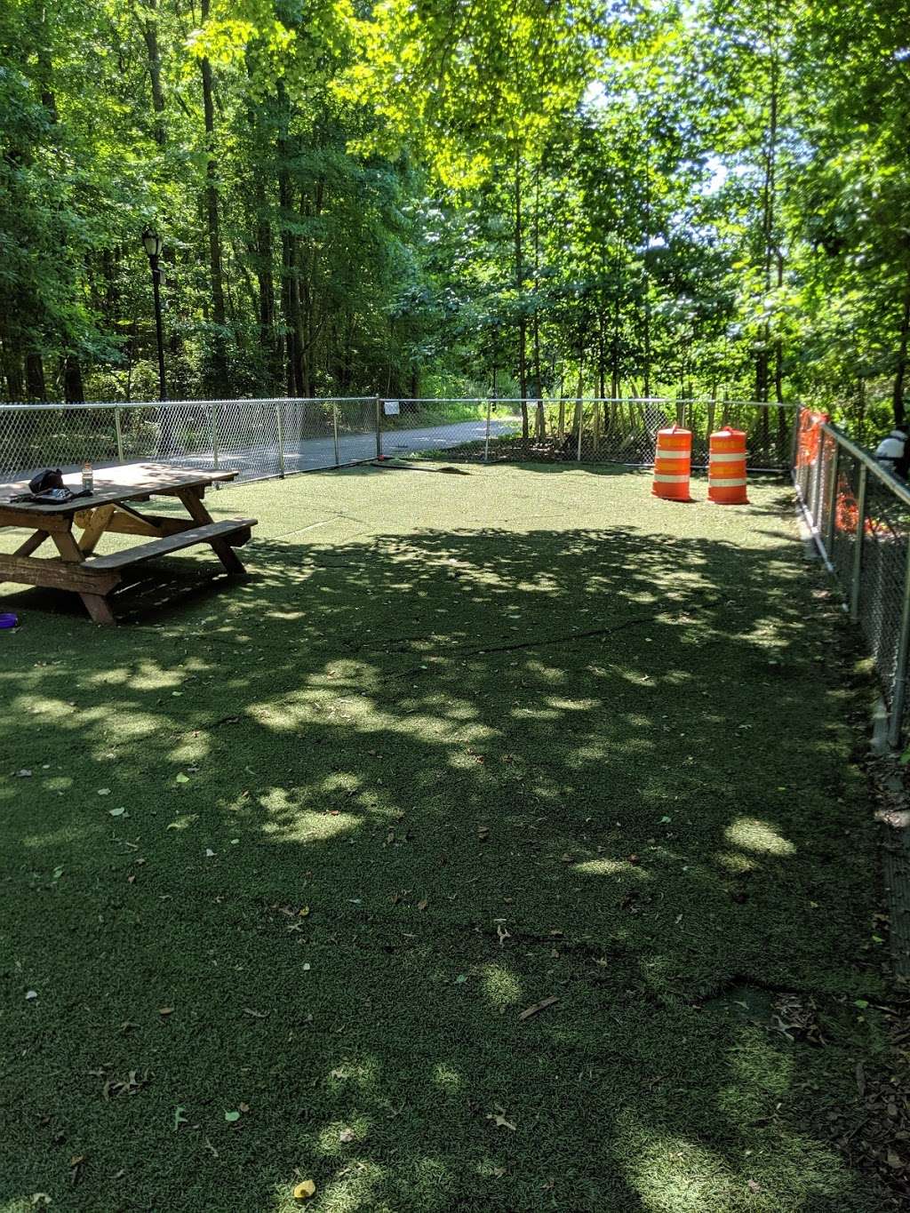 Bloomingdale Dog Run | Bloomingdale Park, Maguire Ave, Staten Island, NY 10309, USA | Phone: (212) 639-9675