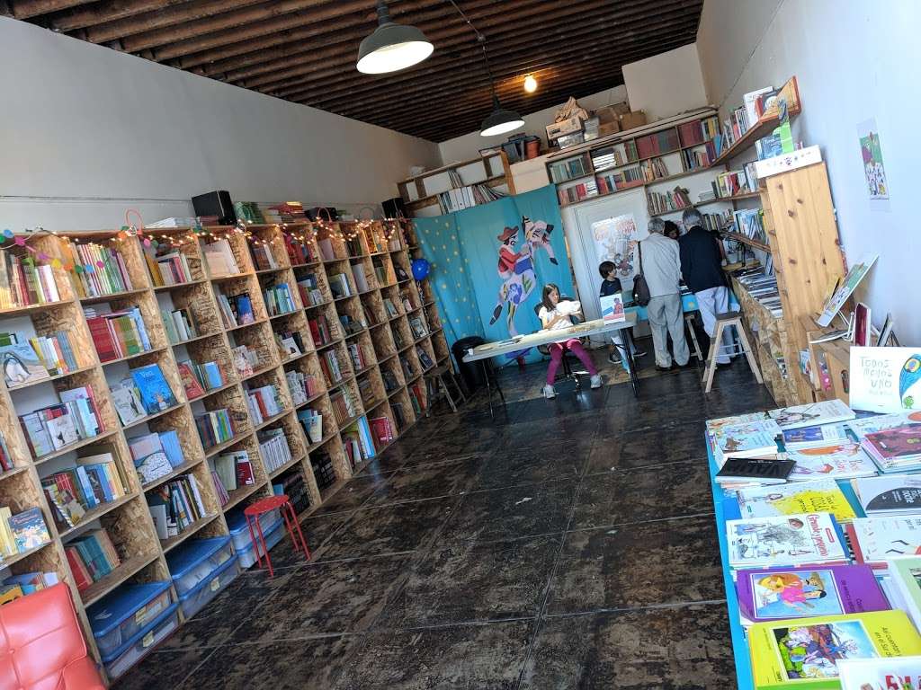 LA Libreria | 4732 W Washington Blvd, Los Angeles, CA 90016, USA | Phone: (310) 295-1501