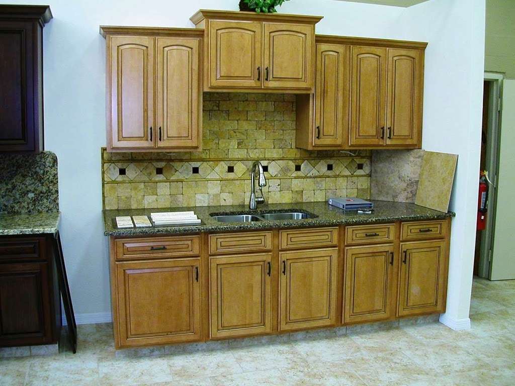 Southeast Volusia Building and Remodeling d/b/a Volusia Kitchen  | 223 N Ridgewood Ave, Edgewater, FL 32132, USA | Phone: (386) 428-0303