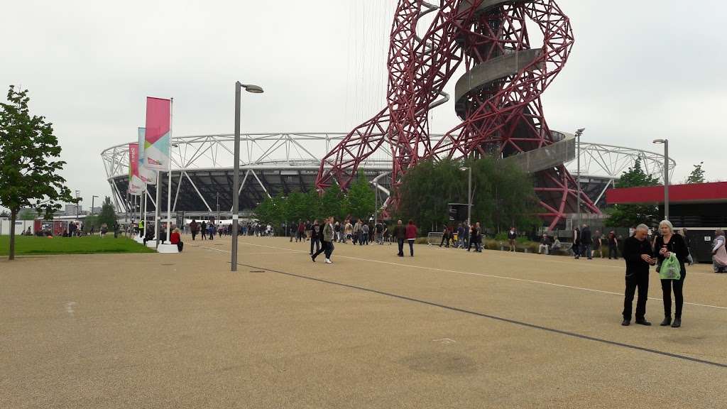 London Stadium | Queen Elizabeth Olympic Park, London E20 2ST, UK | Phone: 020 8522 6000