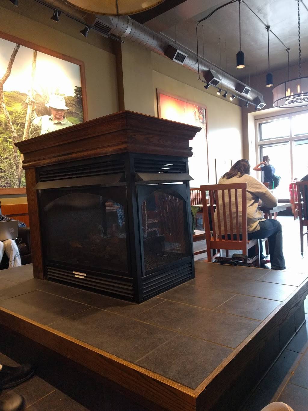 Starbucks | 12405 Cedar Rd, Cleveland Heights, OH 44106, USA | Phone: (216) 229-5531