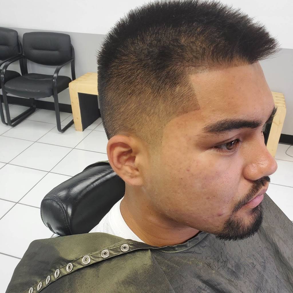 Th3 Cut Barbershop | 6003 Roosevelt Blvd #10, Jacksonville, FL 32244, USA | Phone: (912) 322-6110