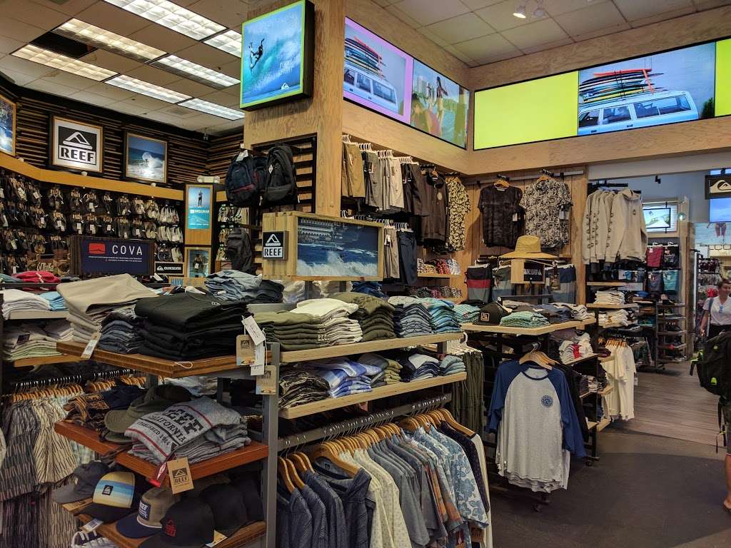 Jacks Surfboards | 101 Main St, Huntington Beach, CA 92648, USA | Phone: (714) 536-4516